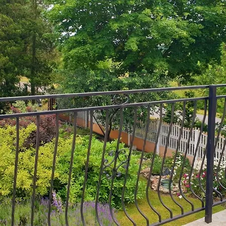 Guest house Zaciszny *